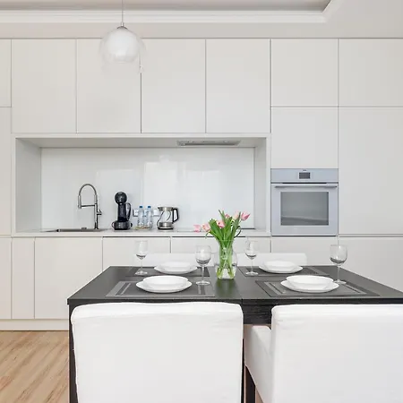 Dunska Chic By Bookinghost Apartman *